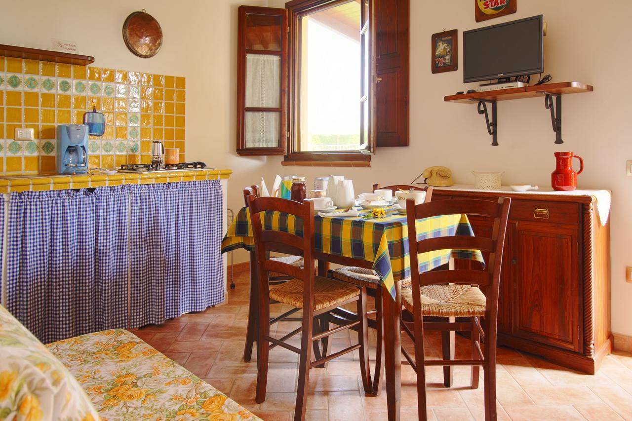 Podere Tre Cipressi Apart otel Campiglia Marittima Dış mekan fotoğraf